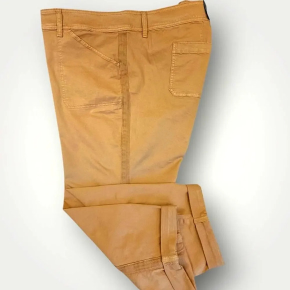 Torrid Crop Utility Aviator Stretchy Tapered Twill Pants Plus Size 28/4X Tan - Picture 4 of 16
